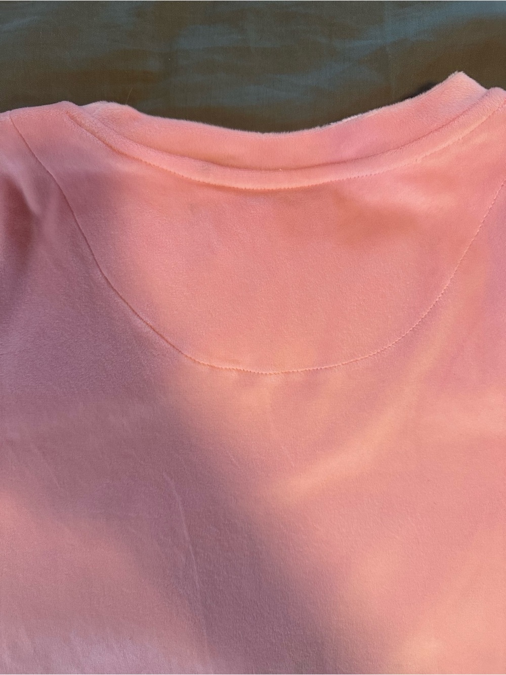 Juicy Couture women’s Pink Velour Pajama Set - Picture 9 of 14